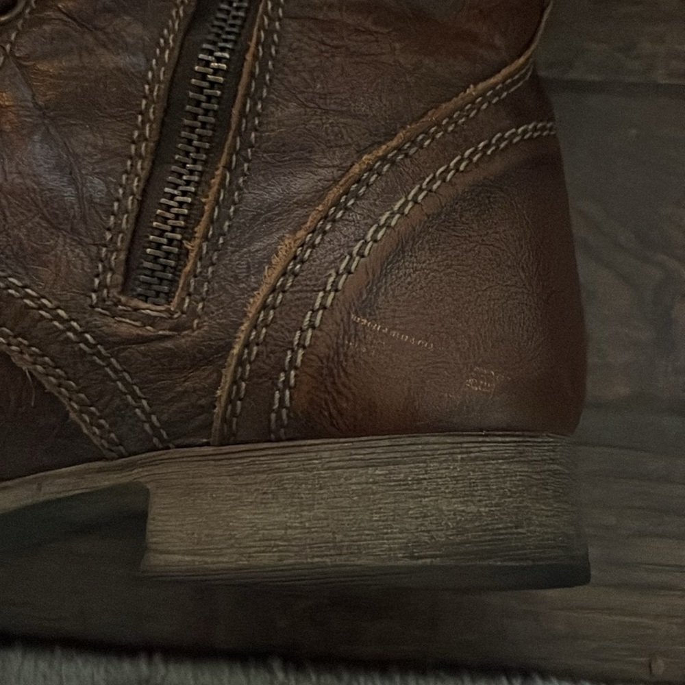 Steve Madden boots - Picture 3 of 5